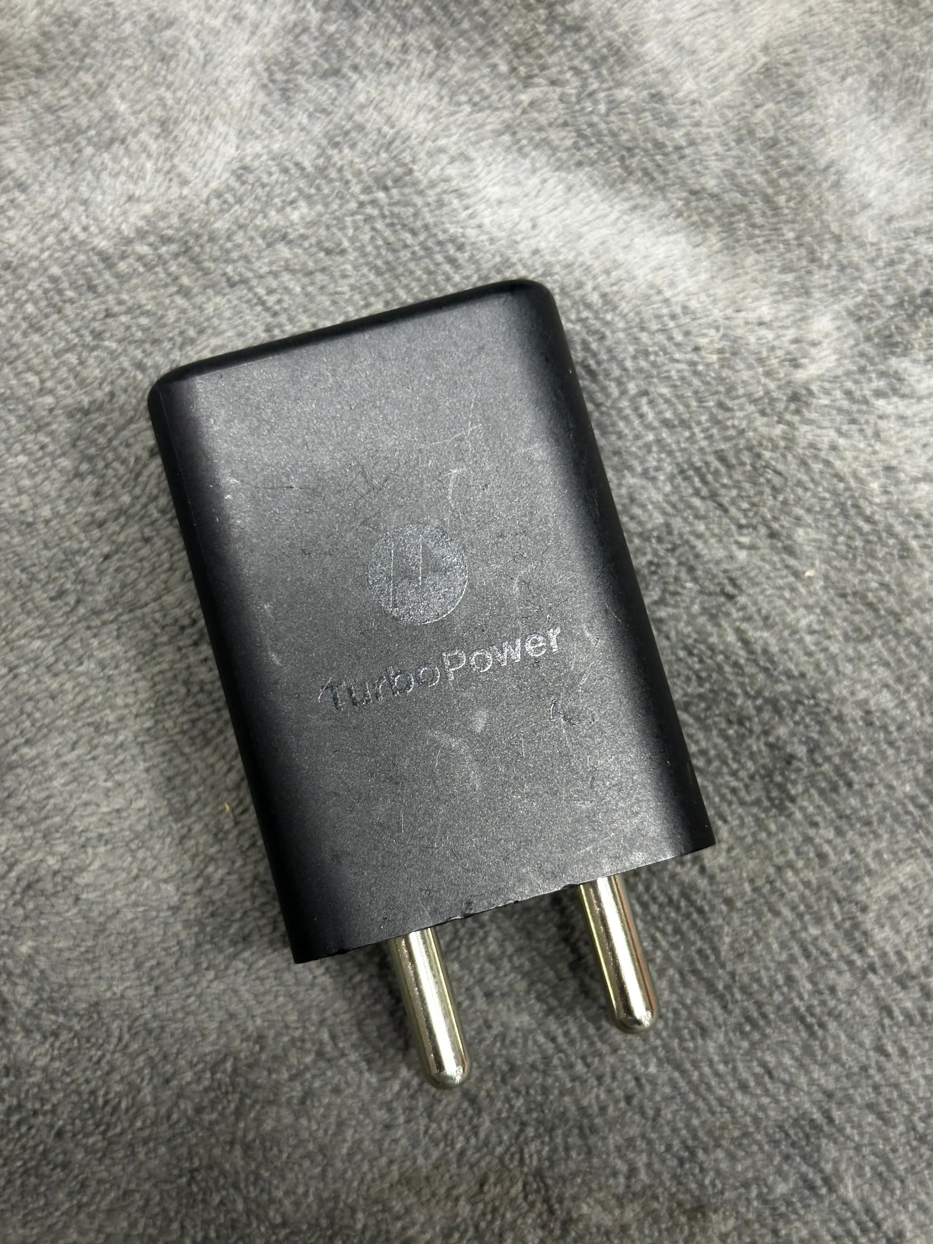 Motorola 30W Turbo Power Adapter – Fast & Reliable Charging