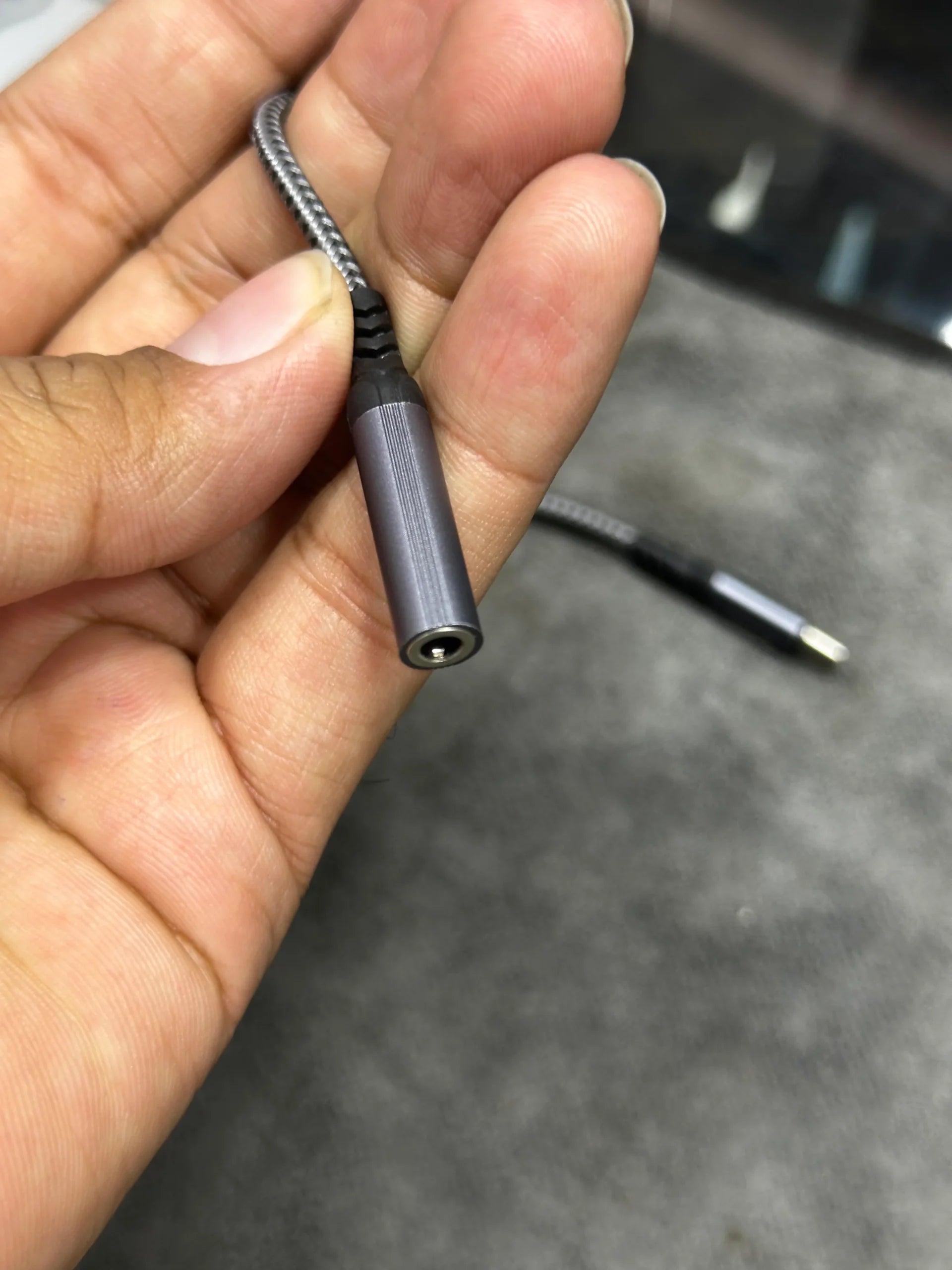 Baseus lightning to 3.5mm connector