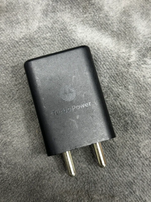 Motorola 30W Turbo Power Adapter – Fast & Reliable Charging